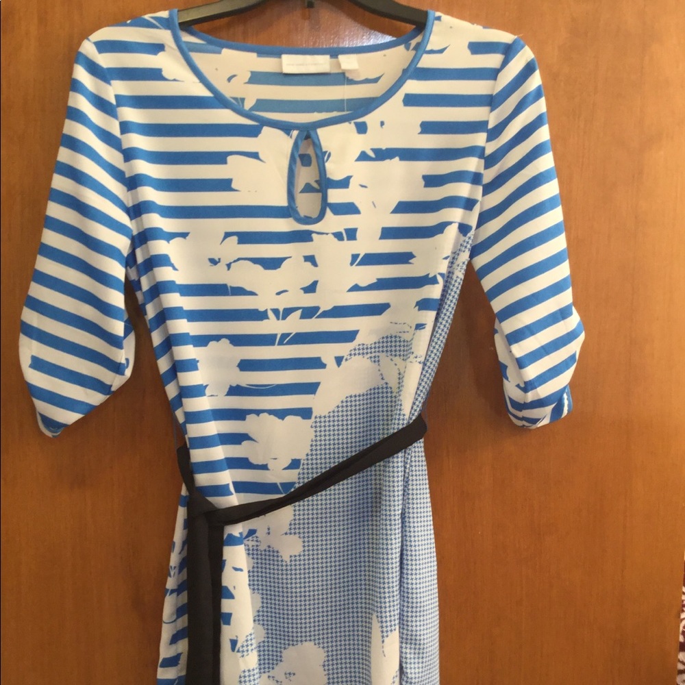 Three quarter sleeve shirt